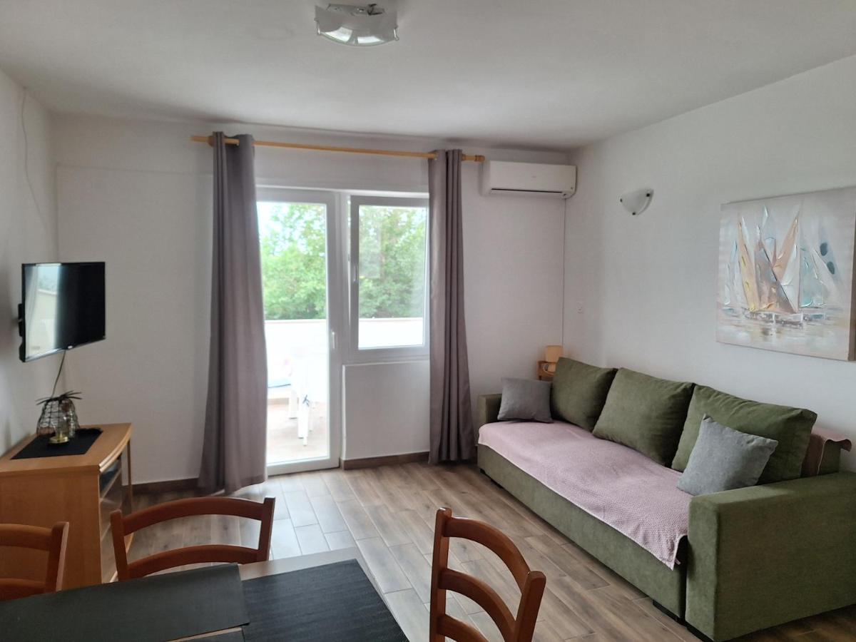 Apartments Nikola Caska - Hizvo