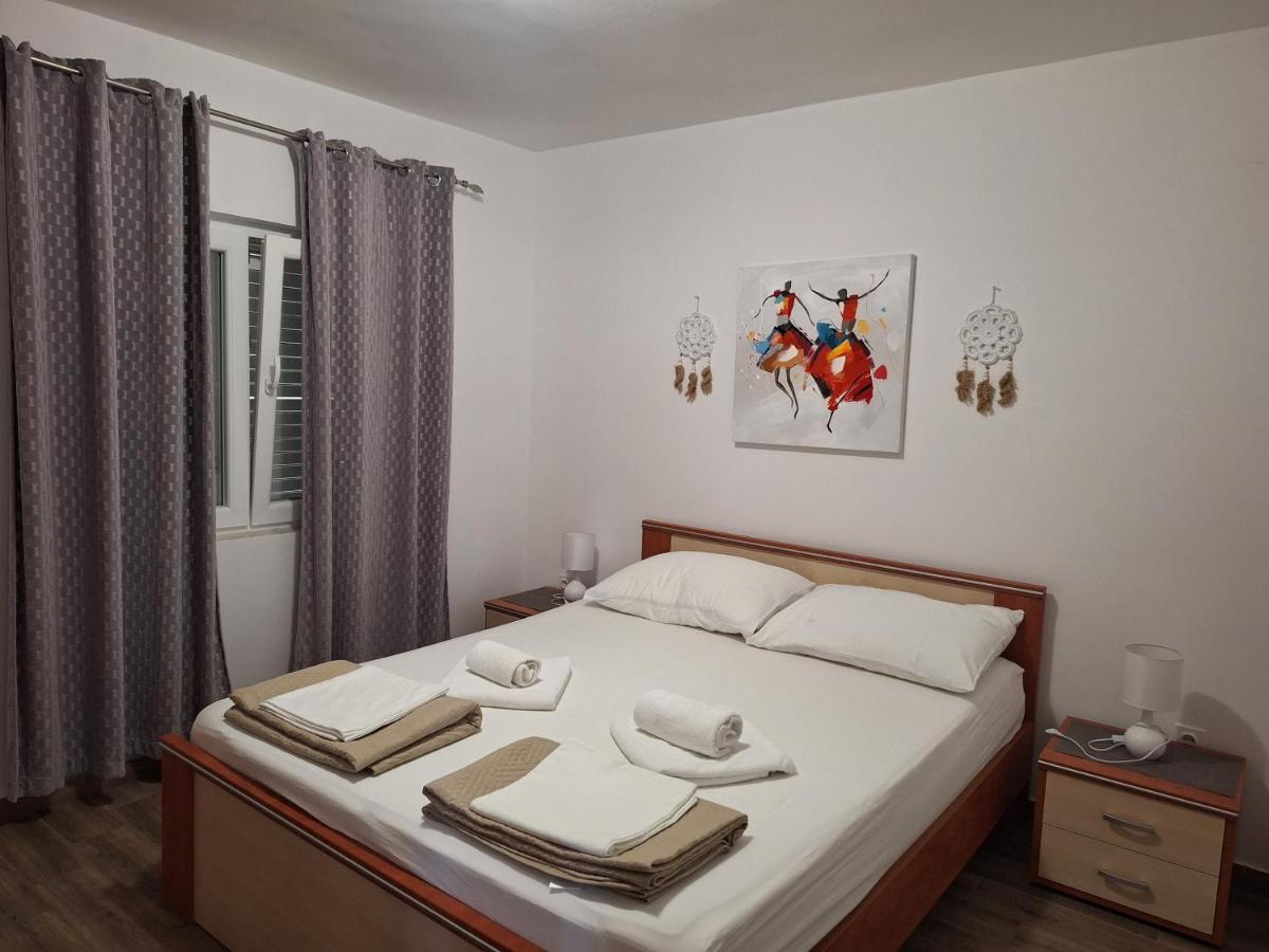 Apartments Nikola Caska - Hizvo