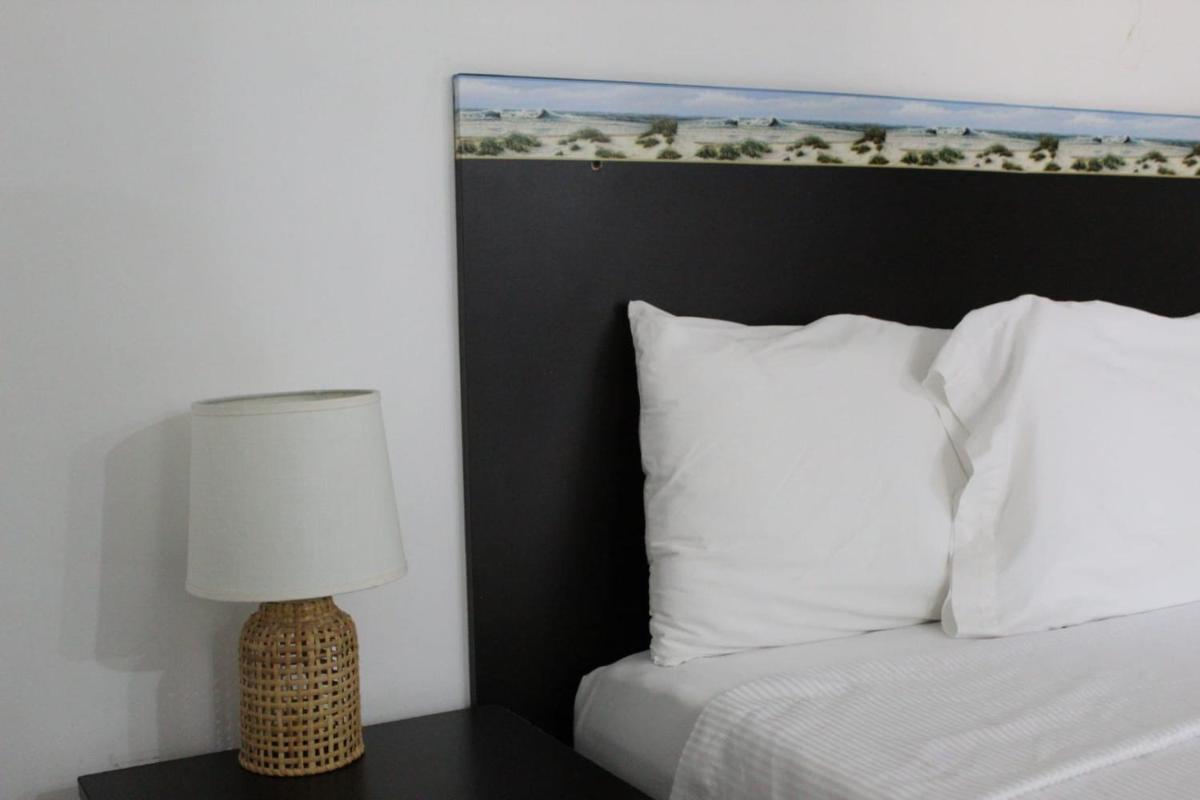 Sea Rock Hotel - Hizvo