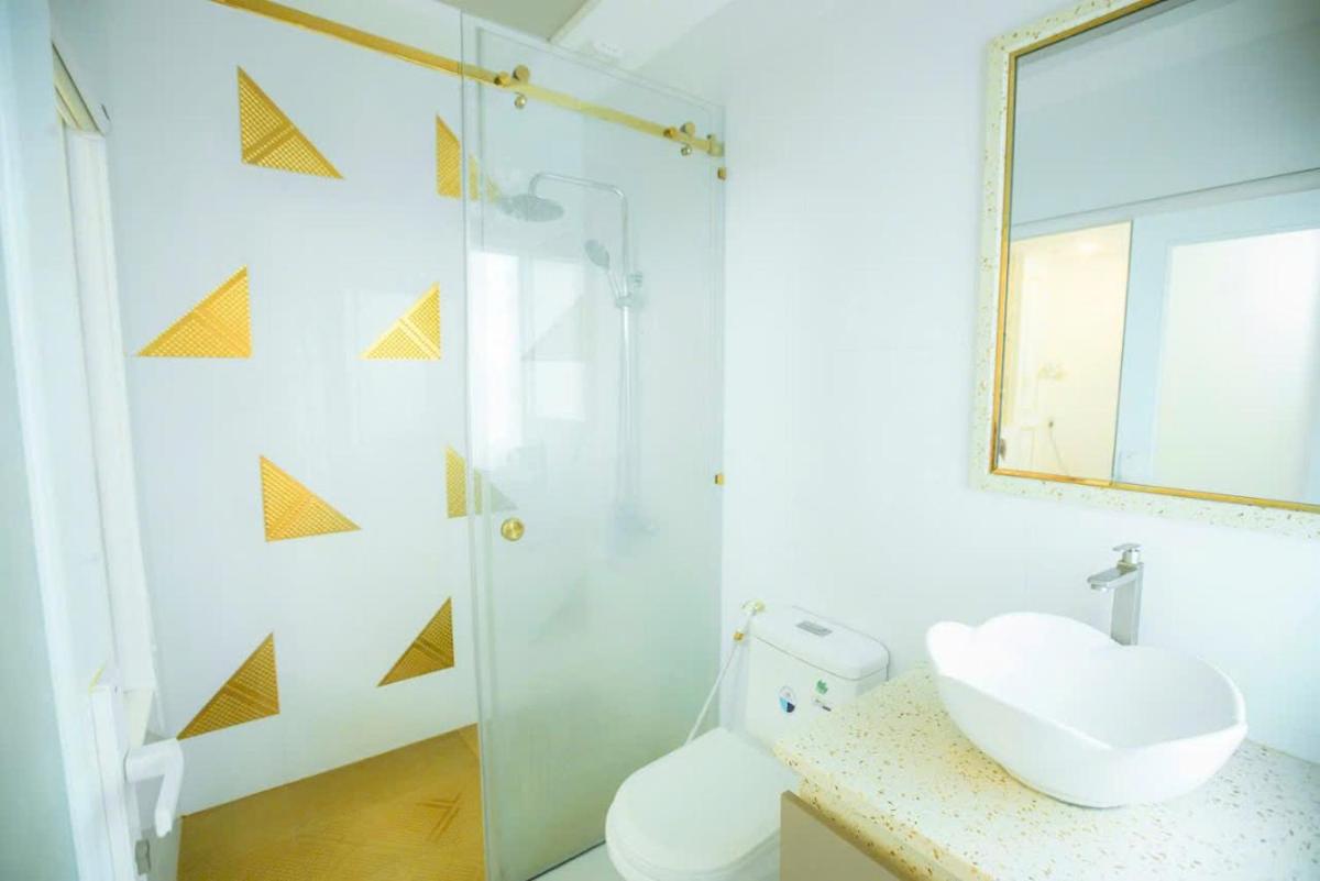 khách sạn Quốc Tế - Hizvo