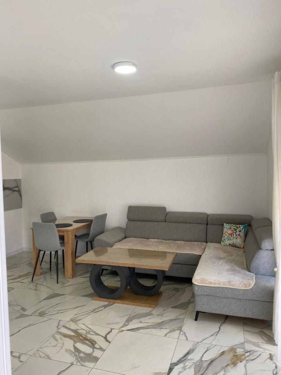 Apartman Žepče - Housity