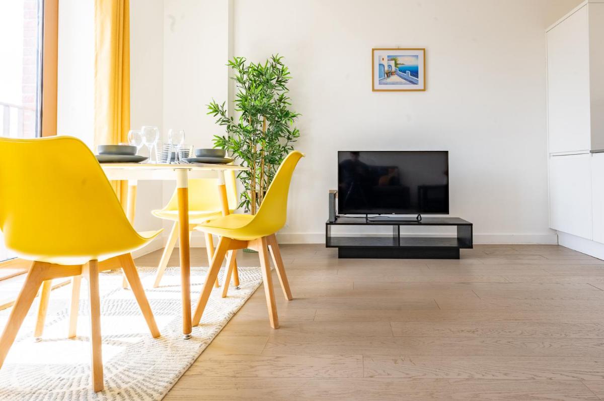 Pearl Bay - One bedroom Luxury Apartment in St Albans - Housity