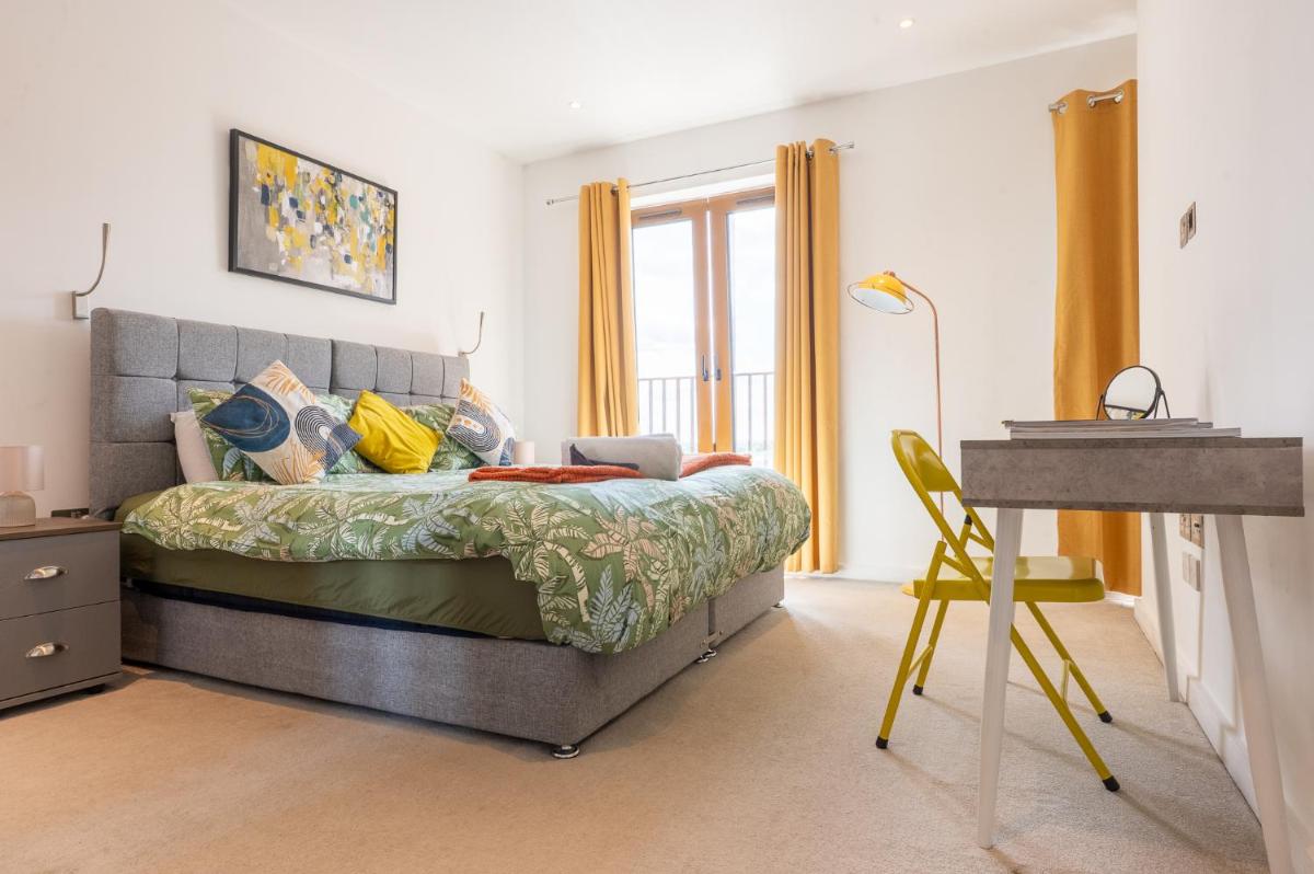 Pearl Bay - One bedroom Luxury Apartment in St Albans - Housity