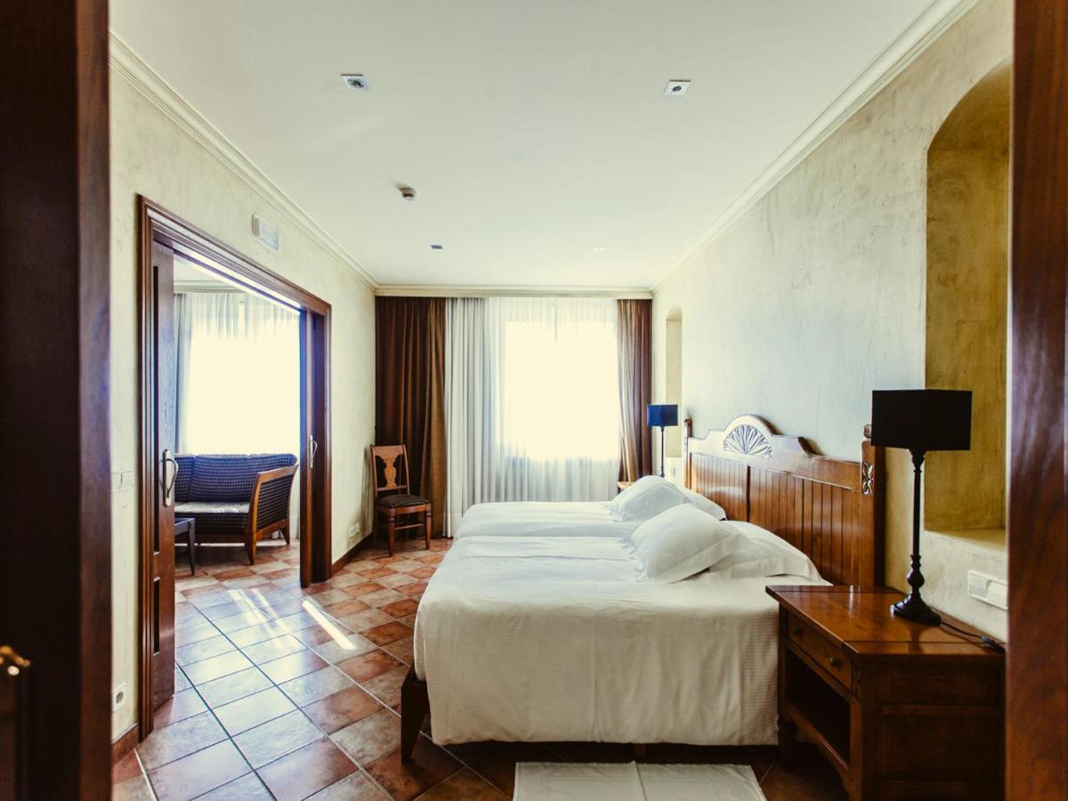 Hotel Maher - Housity