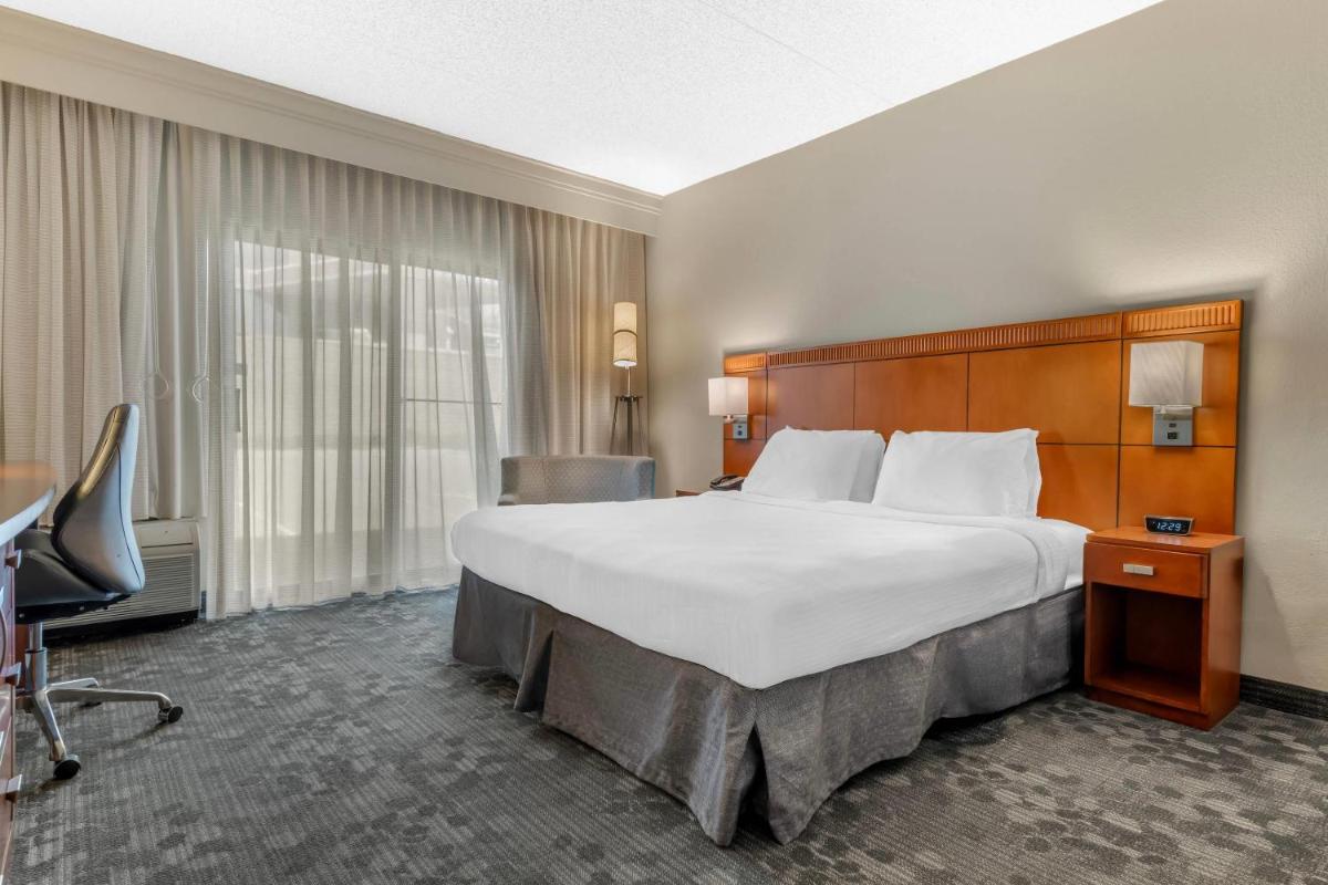 Comfort Inn & Suites Eden Prairie - Minneapolis Southwest - Housity