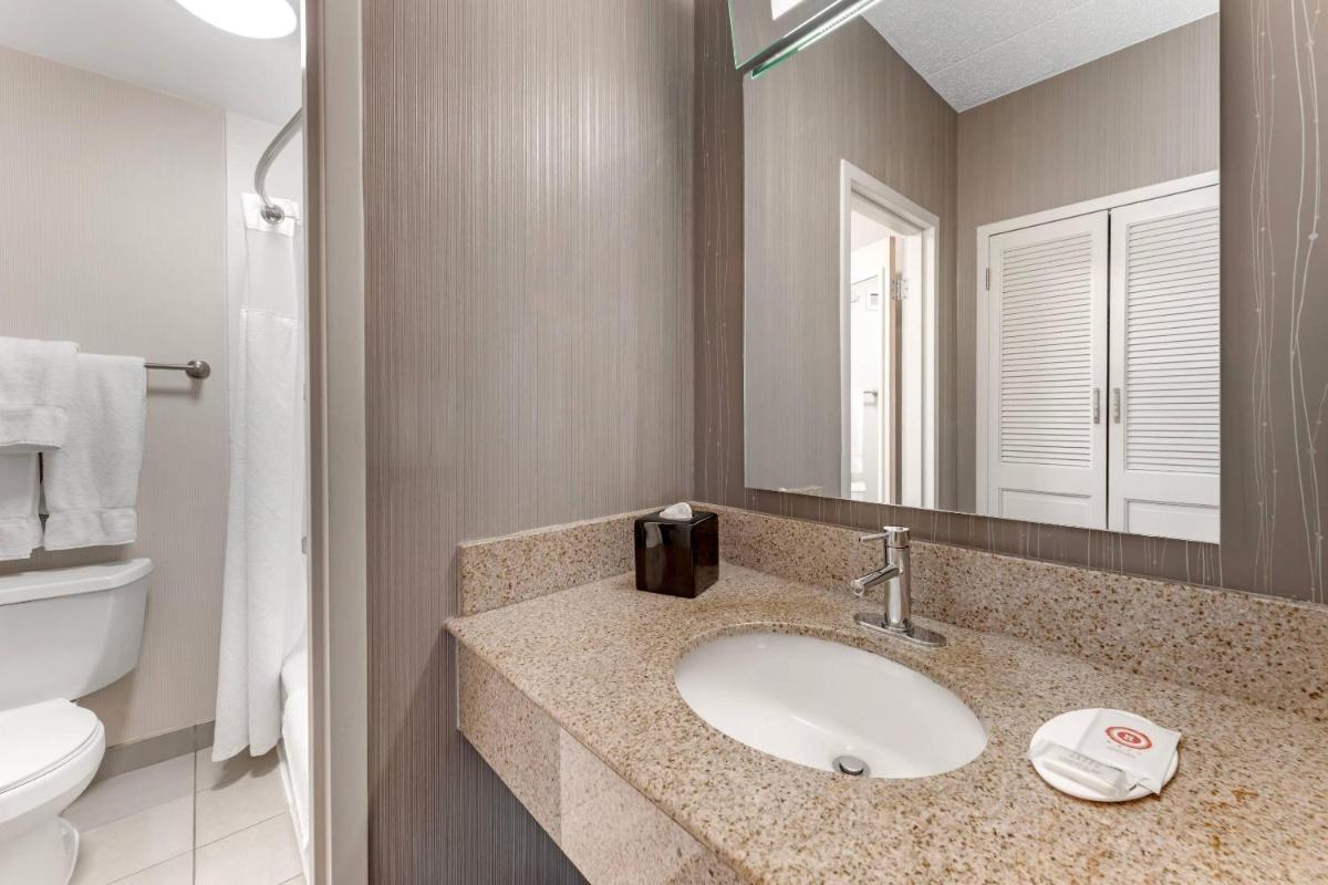 Comfort Inn & Suites Eden Prairie - Minneapolis Southwest - Housity