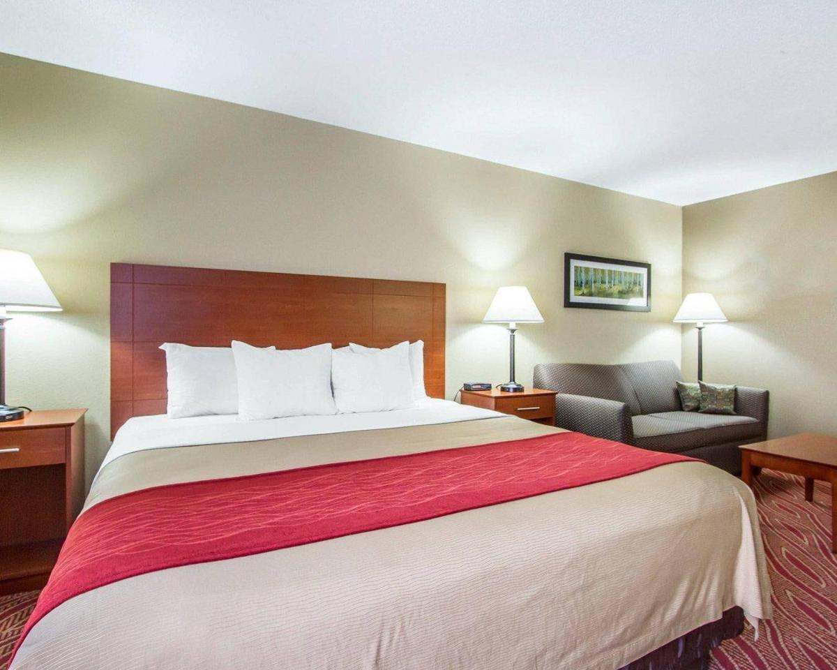 Comfort Inn Poplar Bluff North - Housity