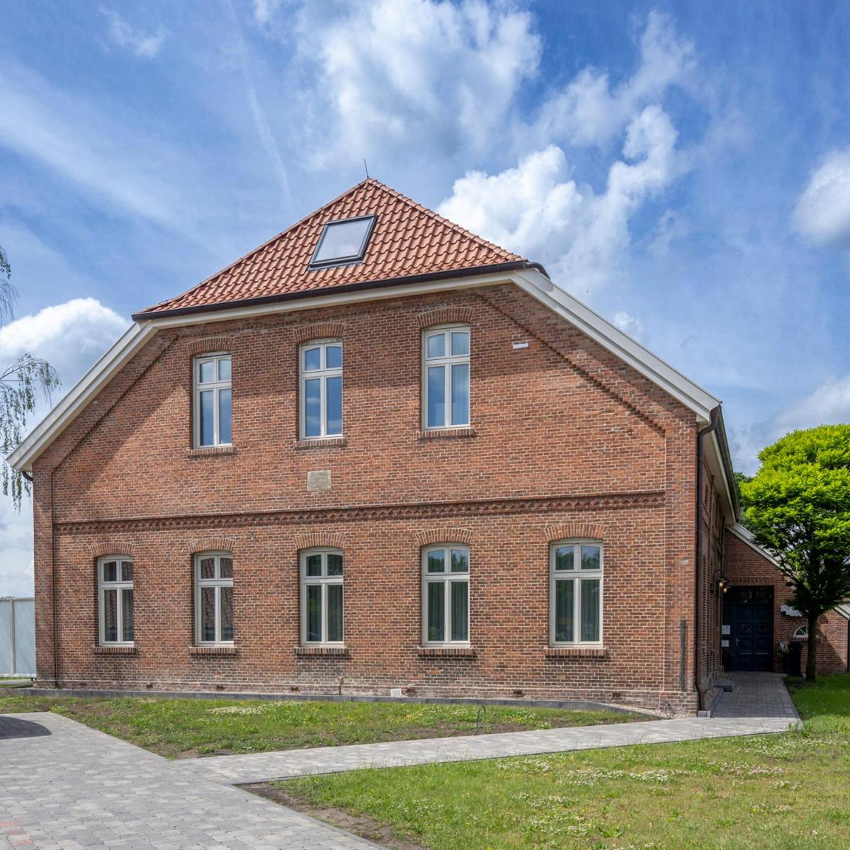 Gulfhof bei Kletzsch Apartments & Ferienwohnungen in Großefehn Ostfriesland - Housity
