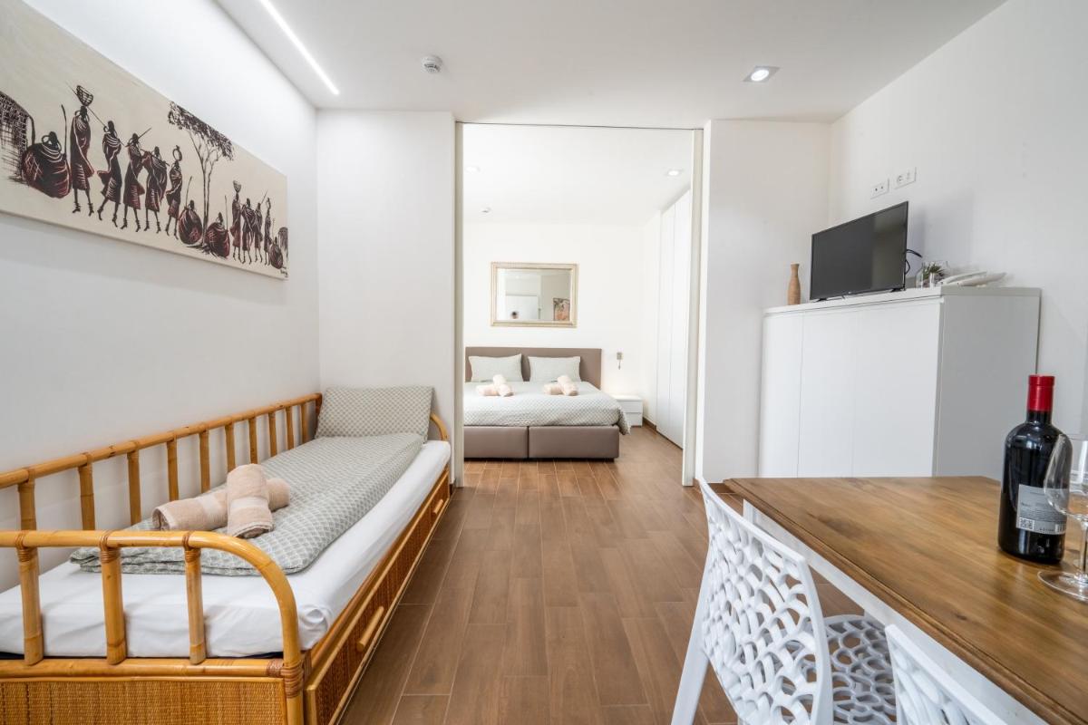 Hotel Aurora & Appartamenti - Housity