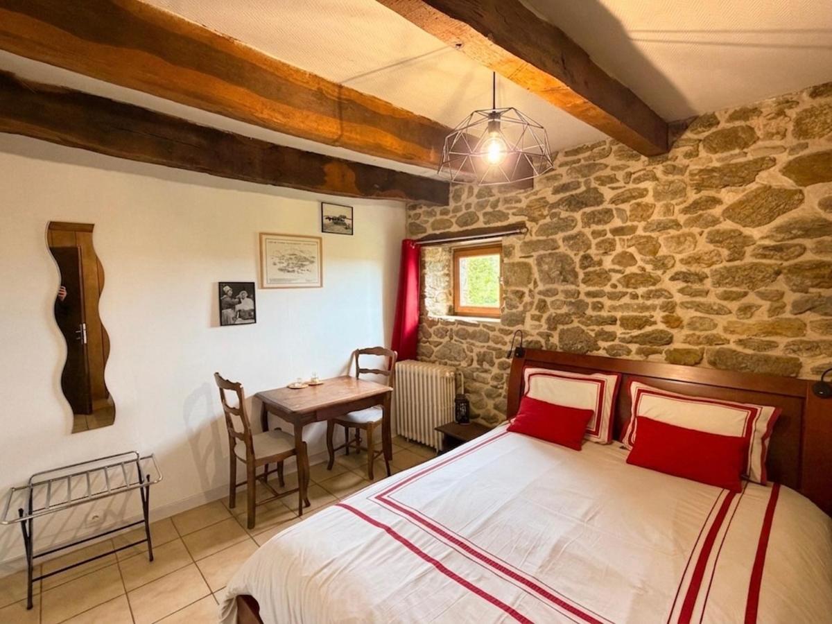 Chambres d'Hôtes du Manoir du Haut Salmon - Housity
