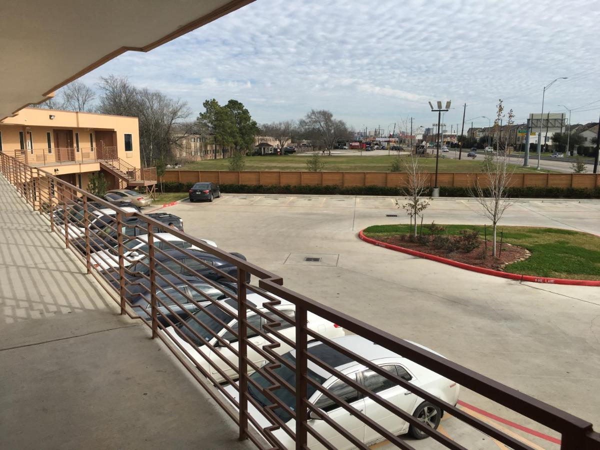 Crystal Inn - Housity