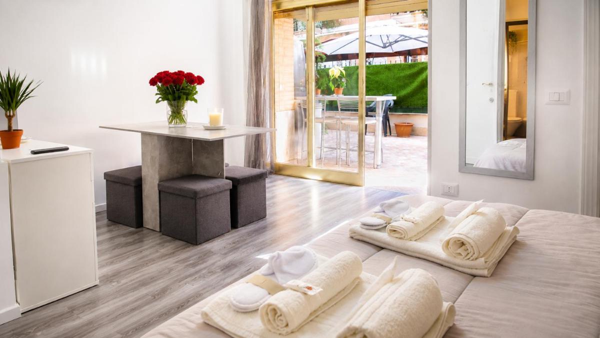 Aurelia Garden Stay - Hotel Ergife, Vatican, San Pietro - Housity