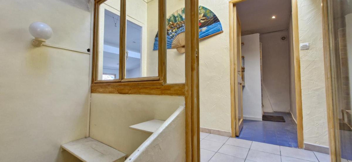 Grand appartement lumineux avec 2 chambres - Housity