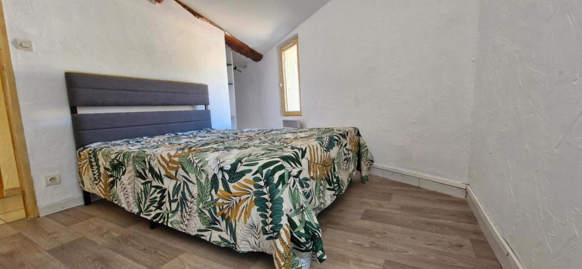 Grand appartement lumineux avec 2 chambres - Housity