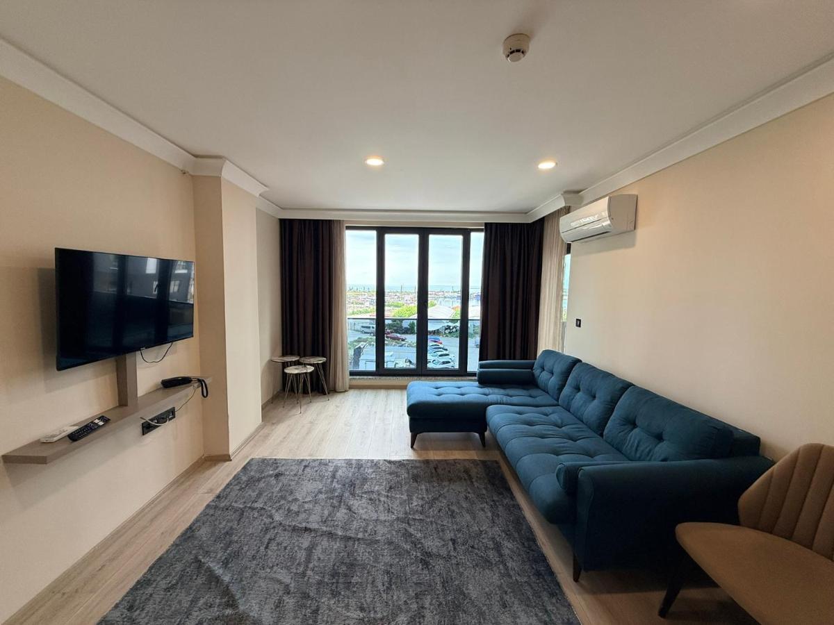 Rena Grand Residence & Suit - Housity