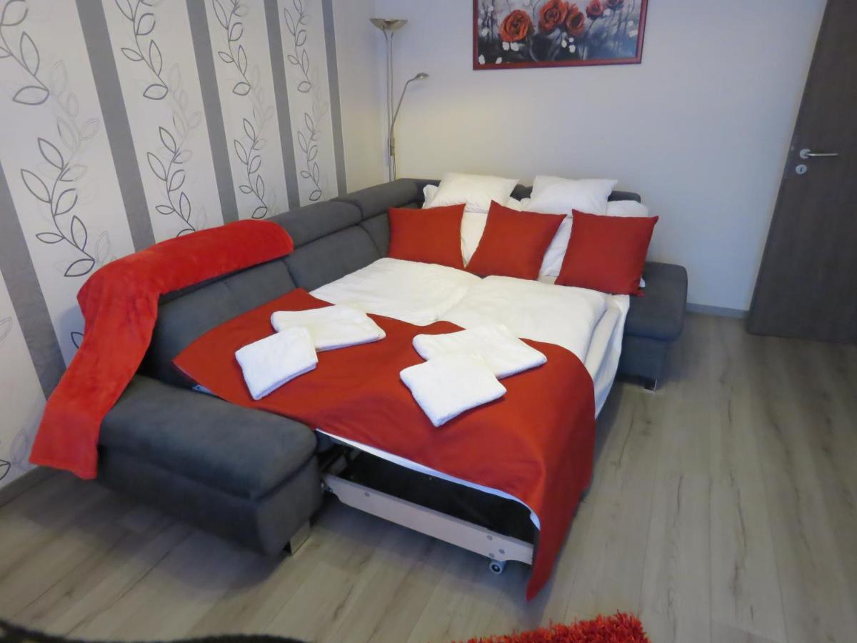 Szofi Apartman - Housity
