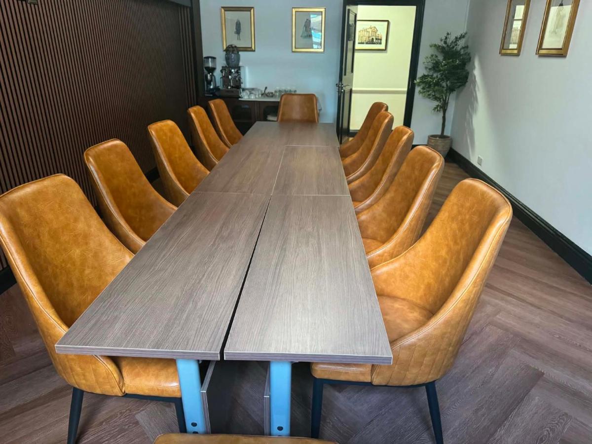 Ramada by Wyndham Cheltenham - Housity