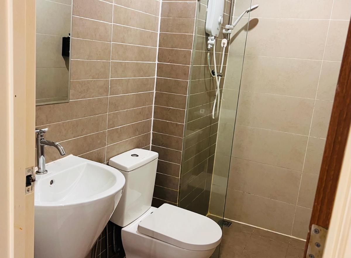 Lovely Kozi Square Studio 1 Bedroom with Pool LV9B - Housity