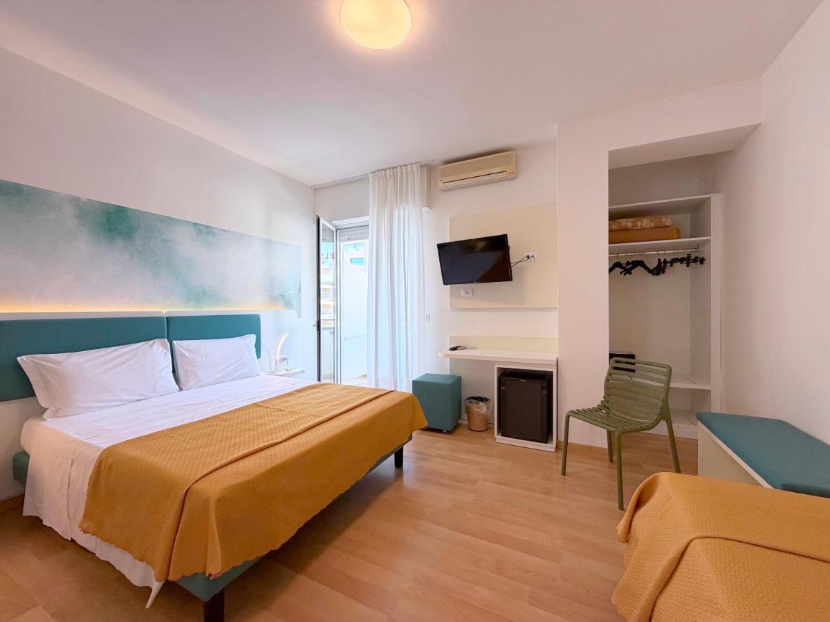 Hotel Parigi - Housity