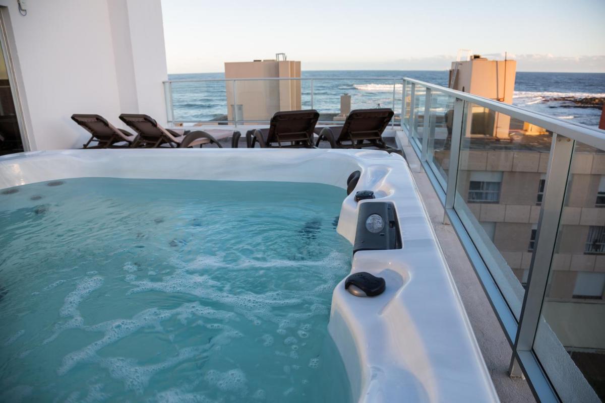 Seaview Hotel Boutique - Housity
