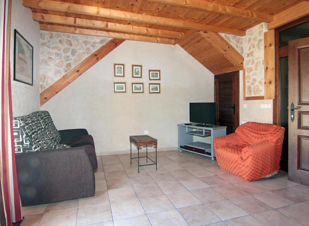 Apartamentos Turísticos los Abuelos - Housity
