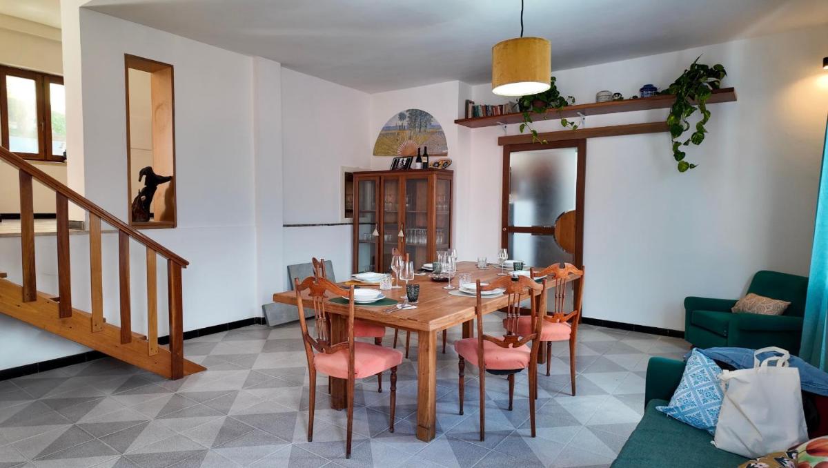 Laurus Home Restaurant B&B - Housity