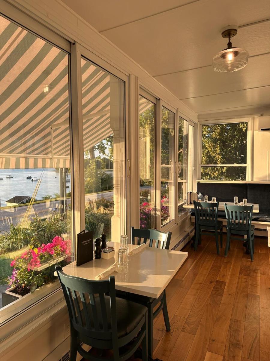 North Hero House Inn and Resort - Housity