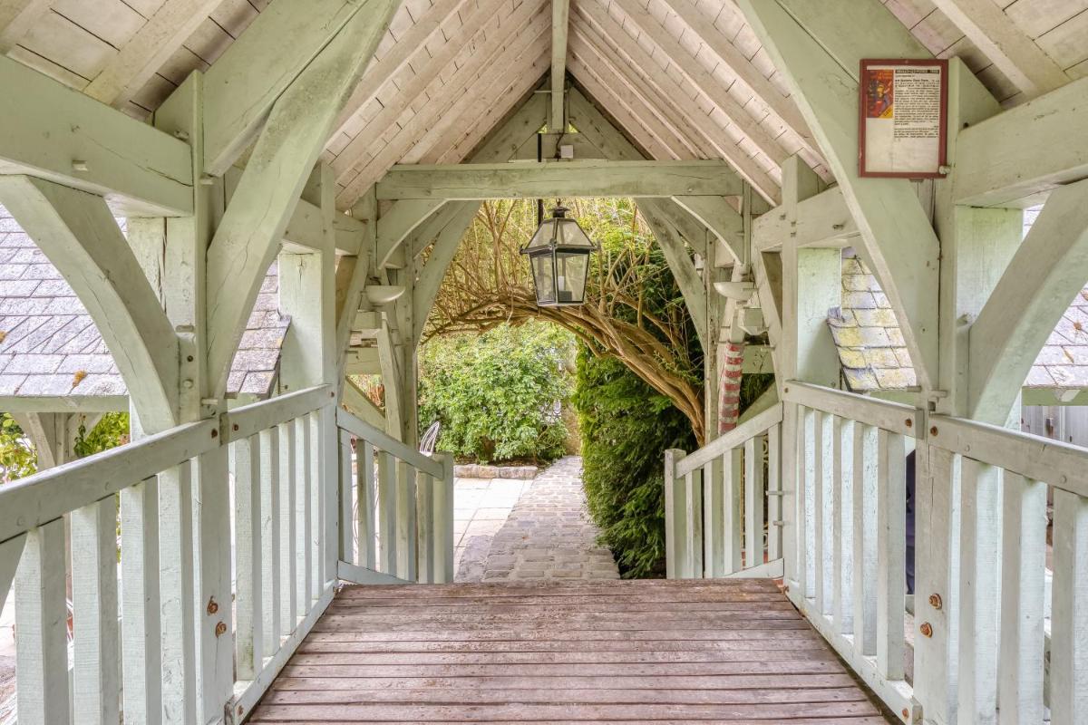 Relais Hôtelier Douce France - Housity