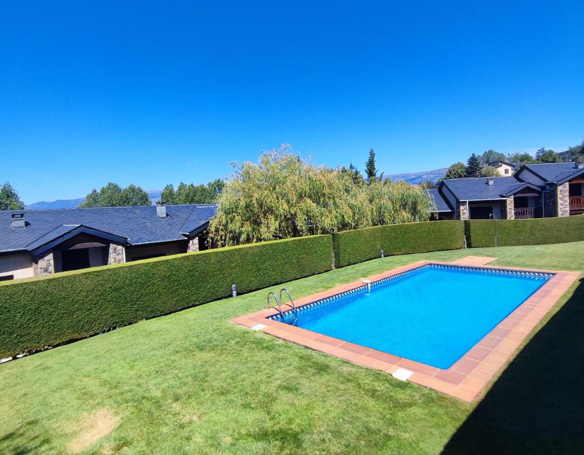 Apartamento con piscina en Osseja - Housity