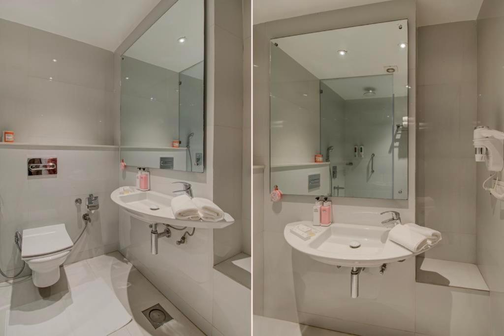 Iris Park Hotel New Delhi - Housity