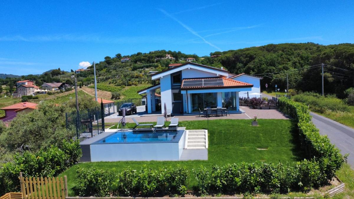 Vinomare Villa - Housity