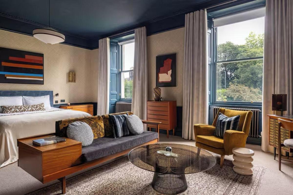 3 John's Place Townhouse - Housity