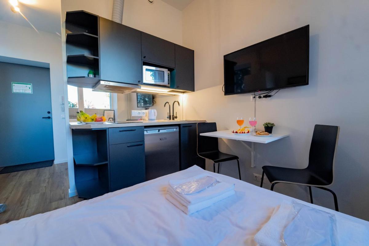 Laki 24 Apartments by EasyRentals - Hizvo