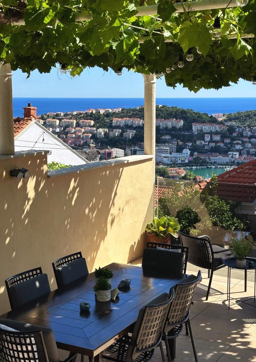 Hillside Apartments - Housity