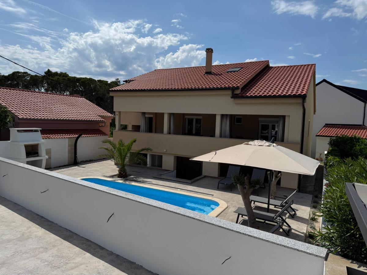 Kuća za odmor Lučić - Privlaka - Zadar - Housity