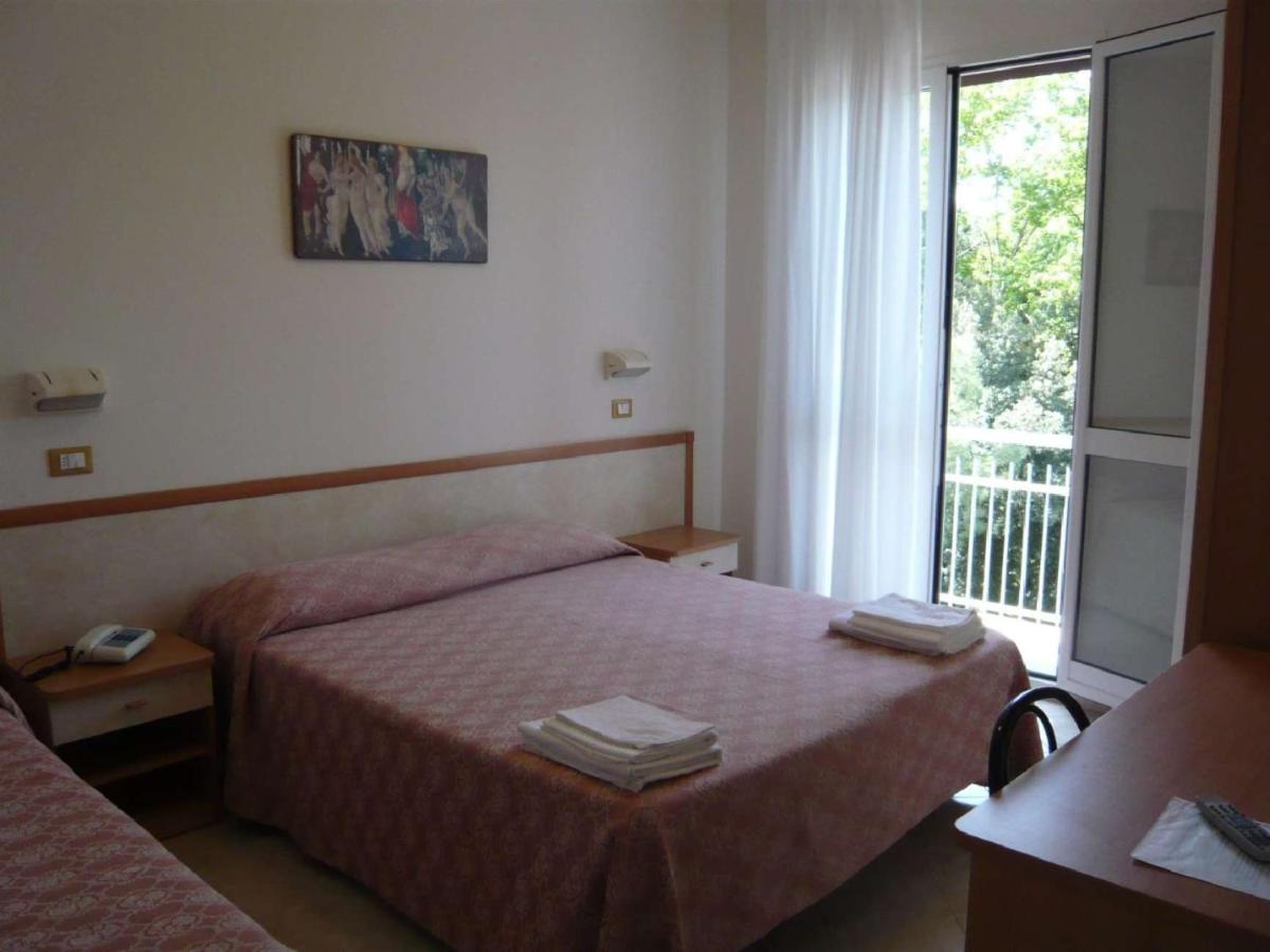 Hotel Calipso - Housity