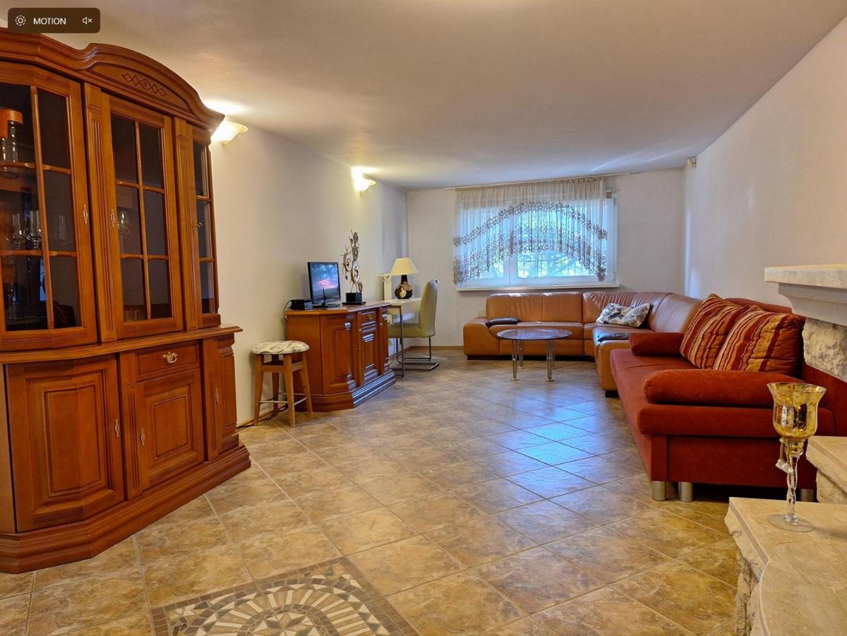 CLIFF House - Housity