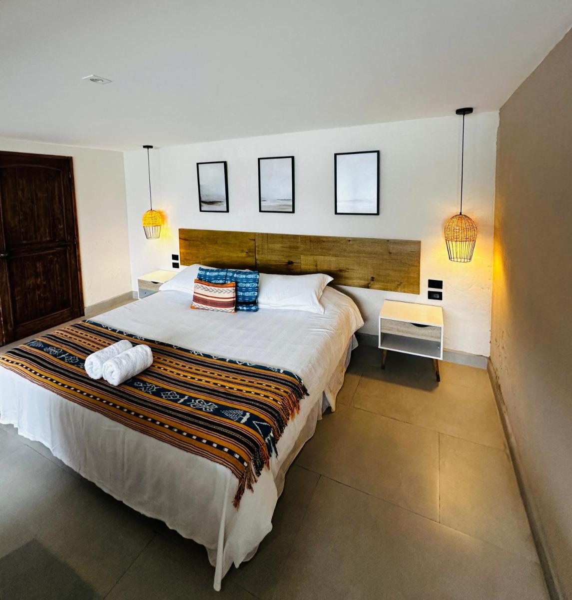Atitlan Sunset Lodge - Housity