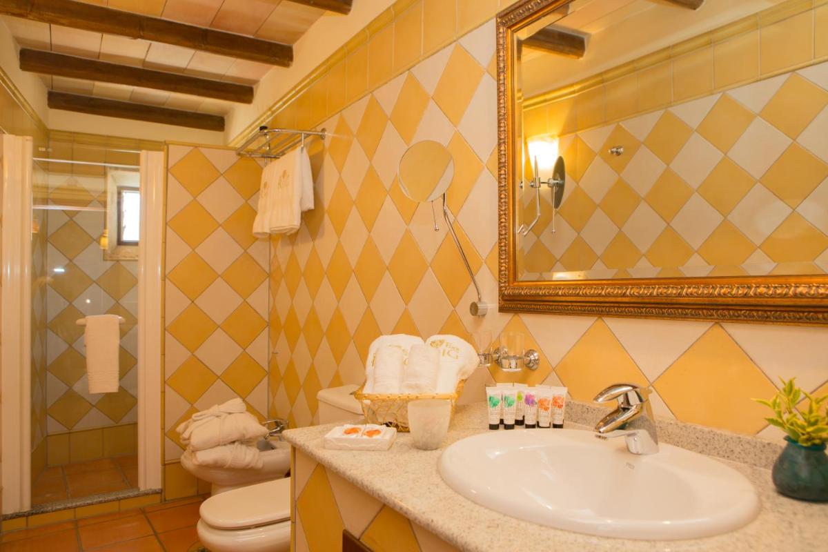 Un baño de Casa Font i Roig