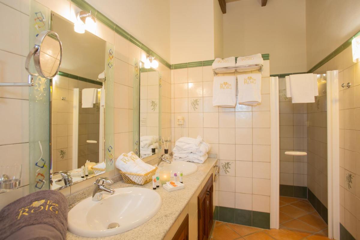 Un baño de Casa Font i Roig