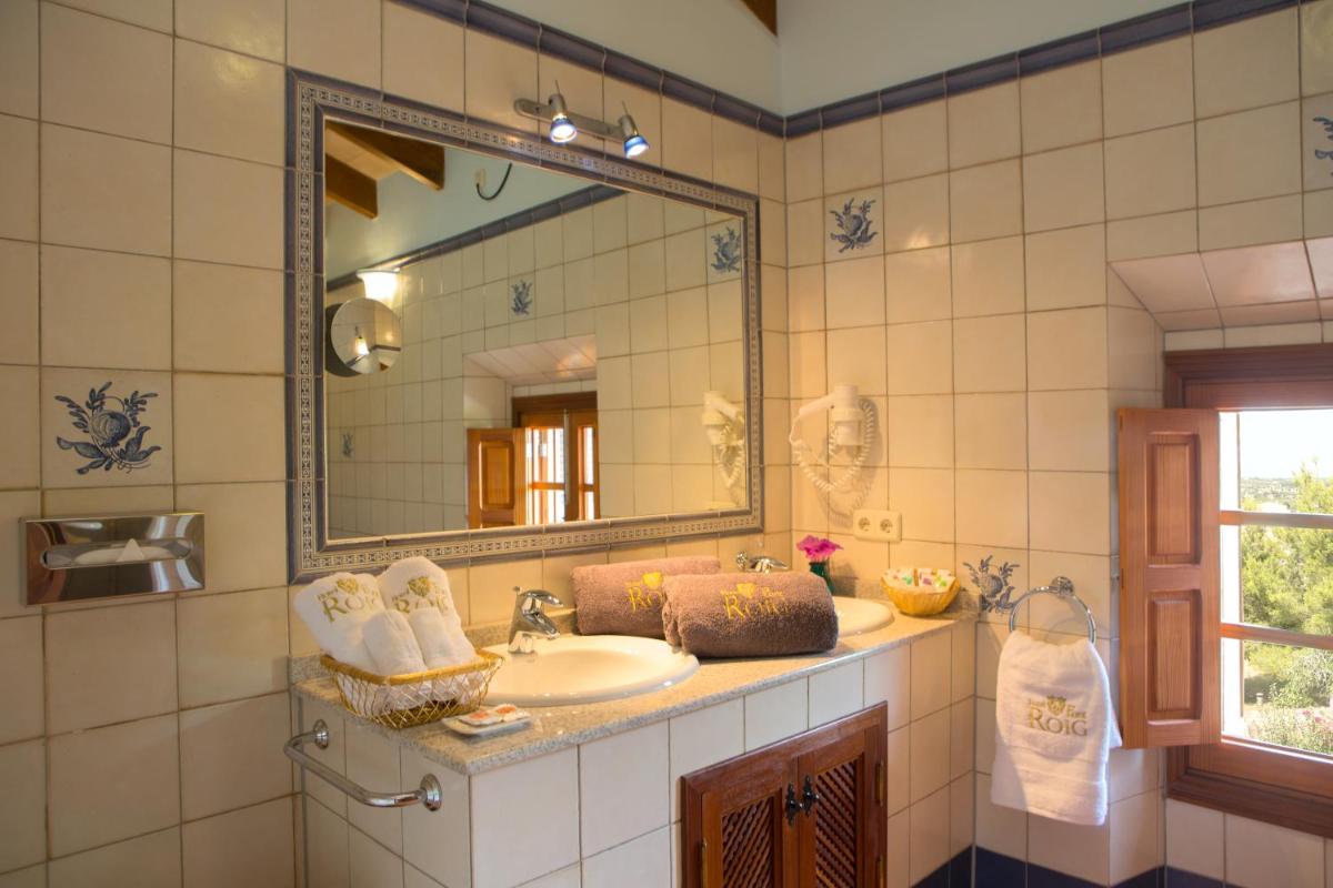 Un baño de Casa Font i Roig