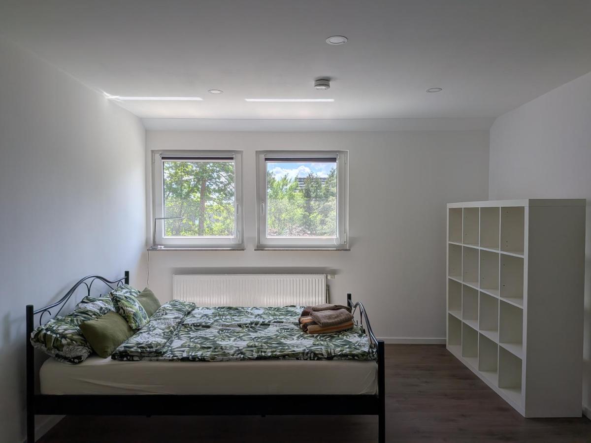 Komfort-Apartment bei Erlangen mit Parkplatz & Balkon - Housity