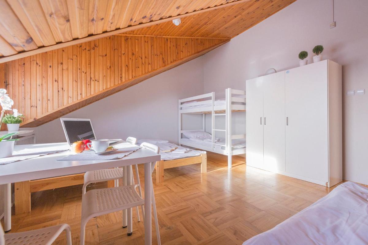 Kujawska Rooms - Housity