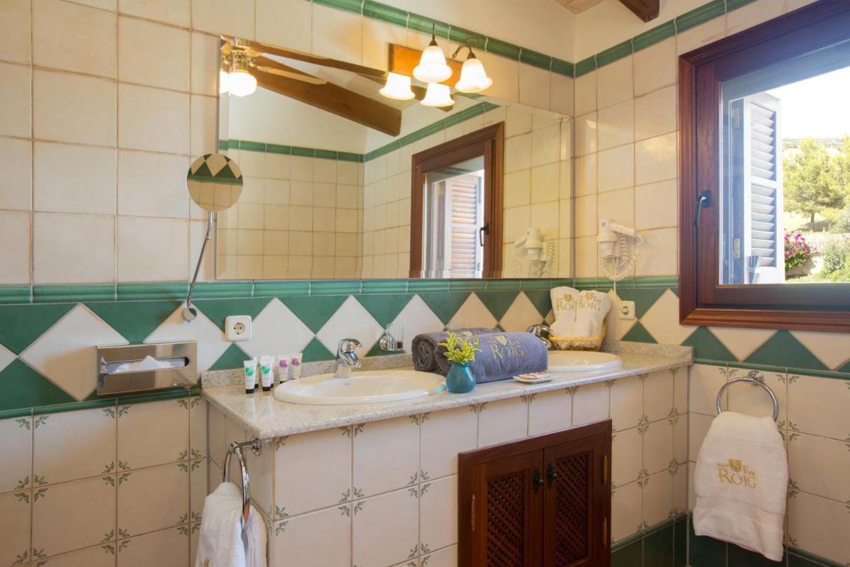 Un baño de Casa Font i Roig