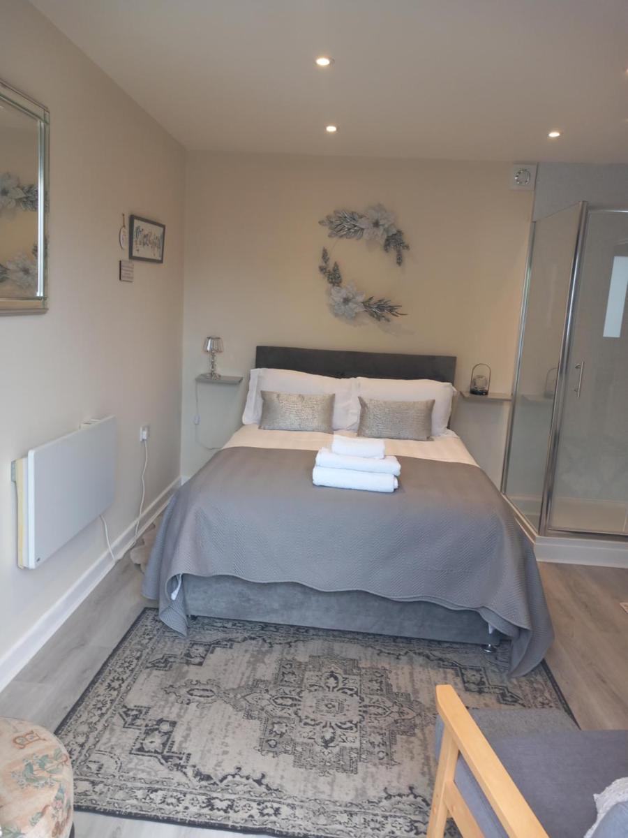 Mudeford Gem Accommdation - Housity