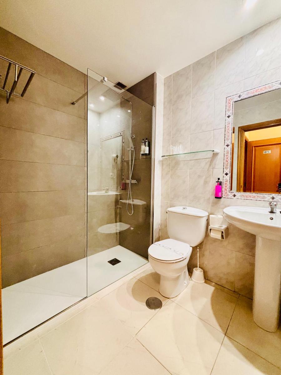 Hotel Atalaya II - Housity