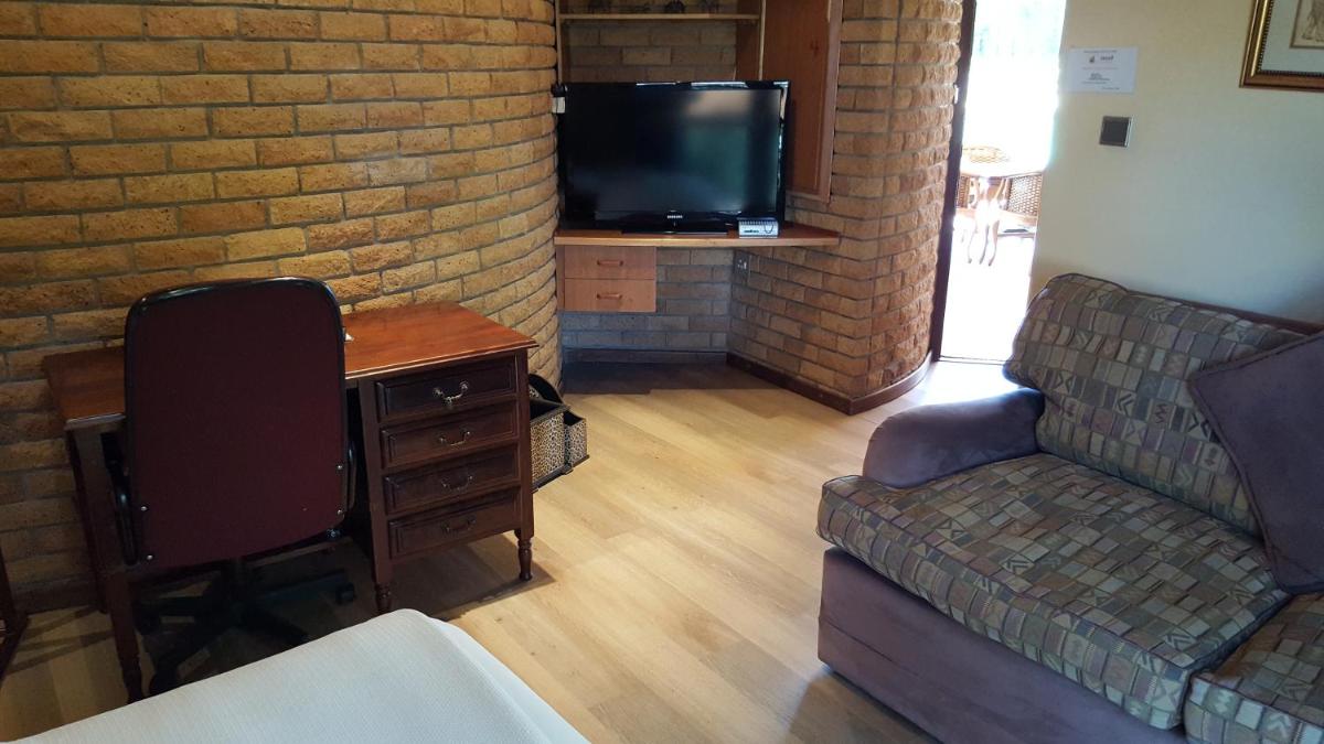 Bokmakierie Country Lodge - Housity