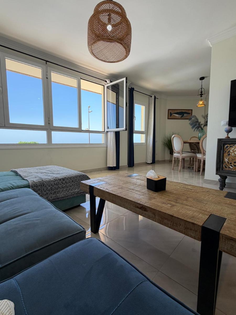 Vue océan, 2 chambres confortables, plage en face - Hizvo