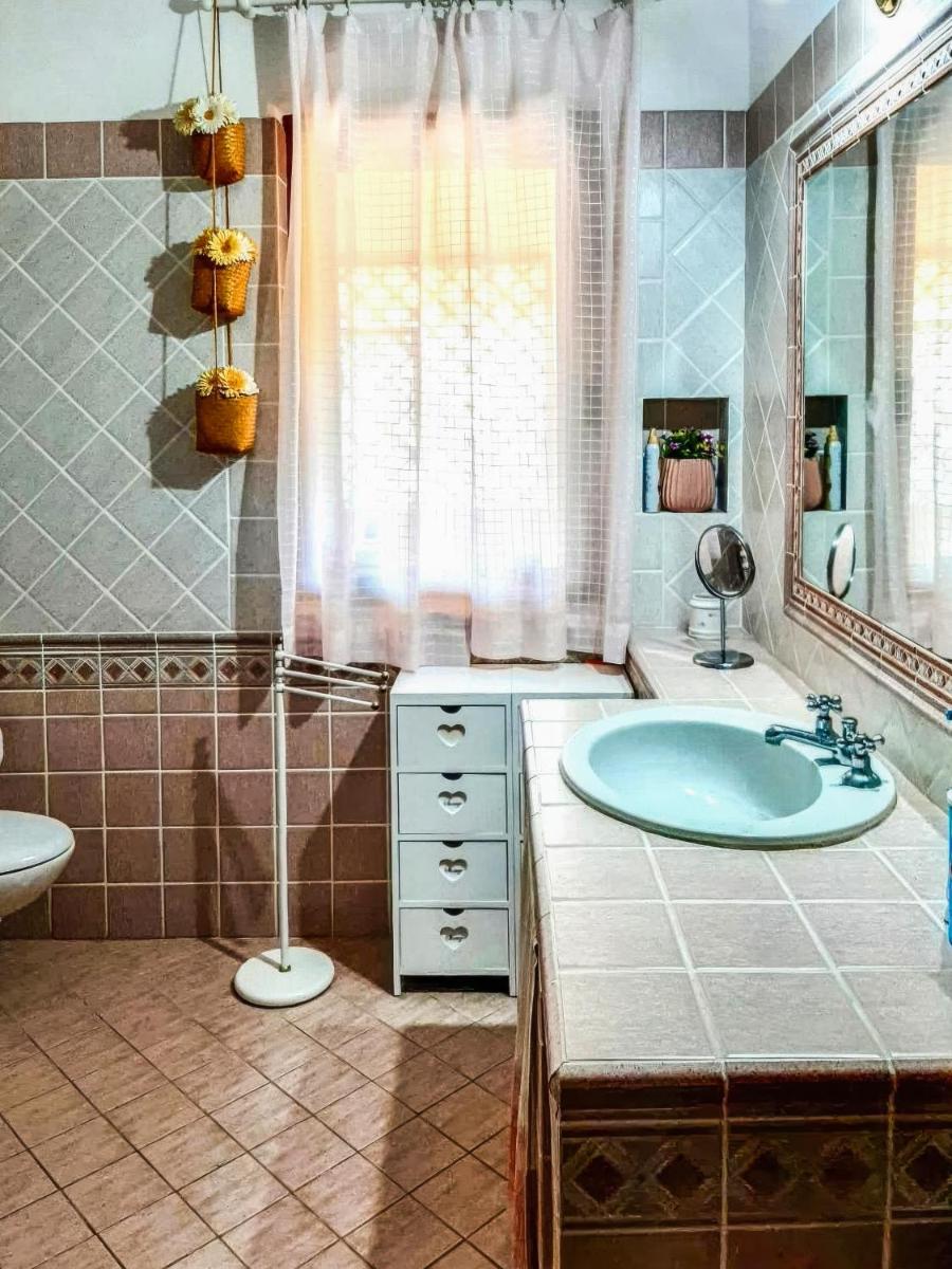 Amazing house 10 min by car from the beach - Housity