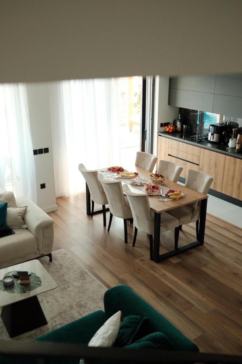 Villa La Rose - Housity